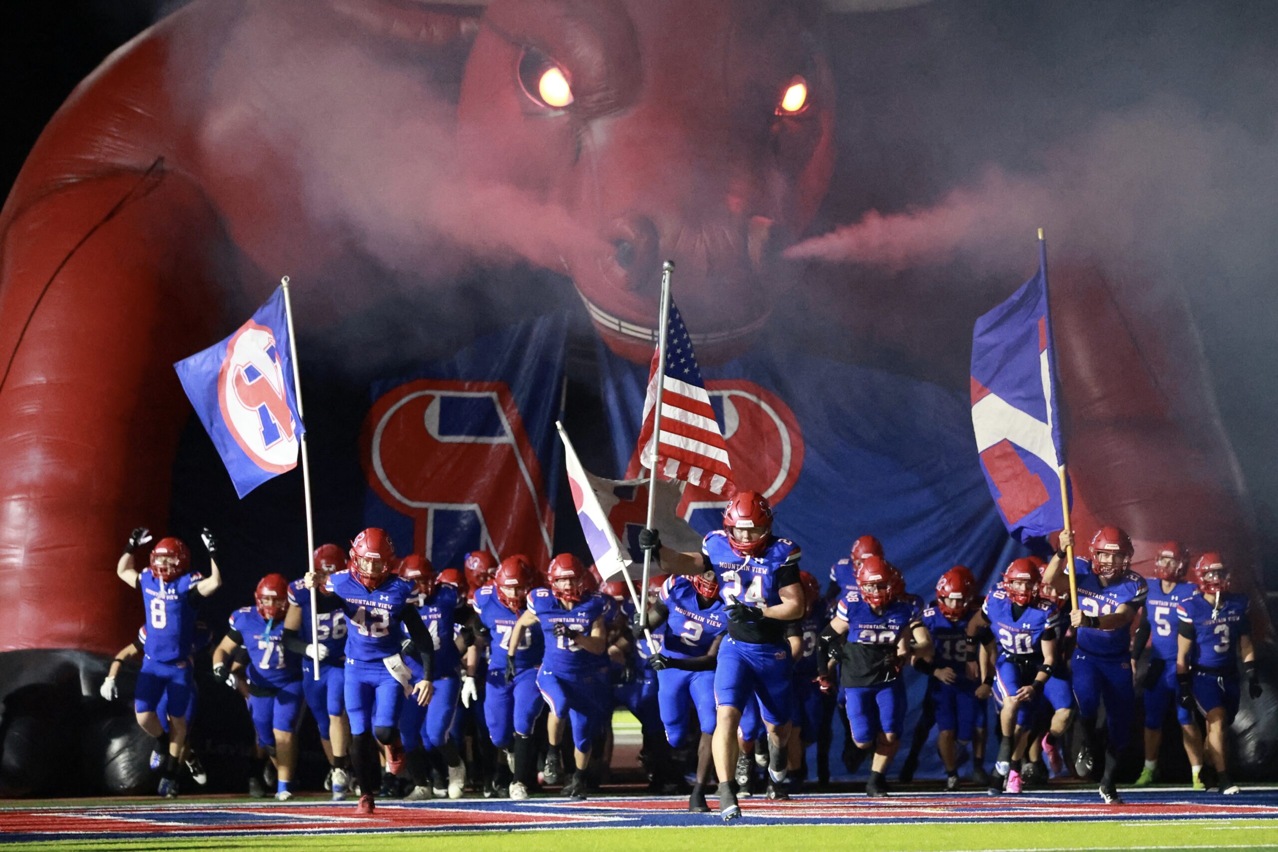Mountain View Toro Football game action