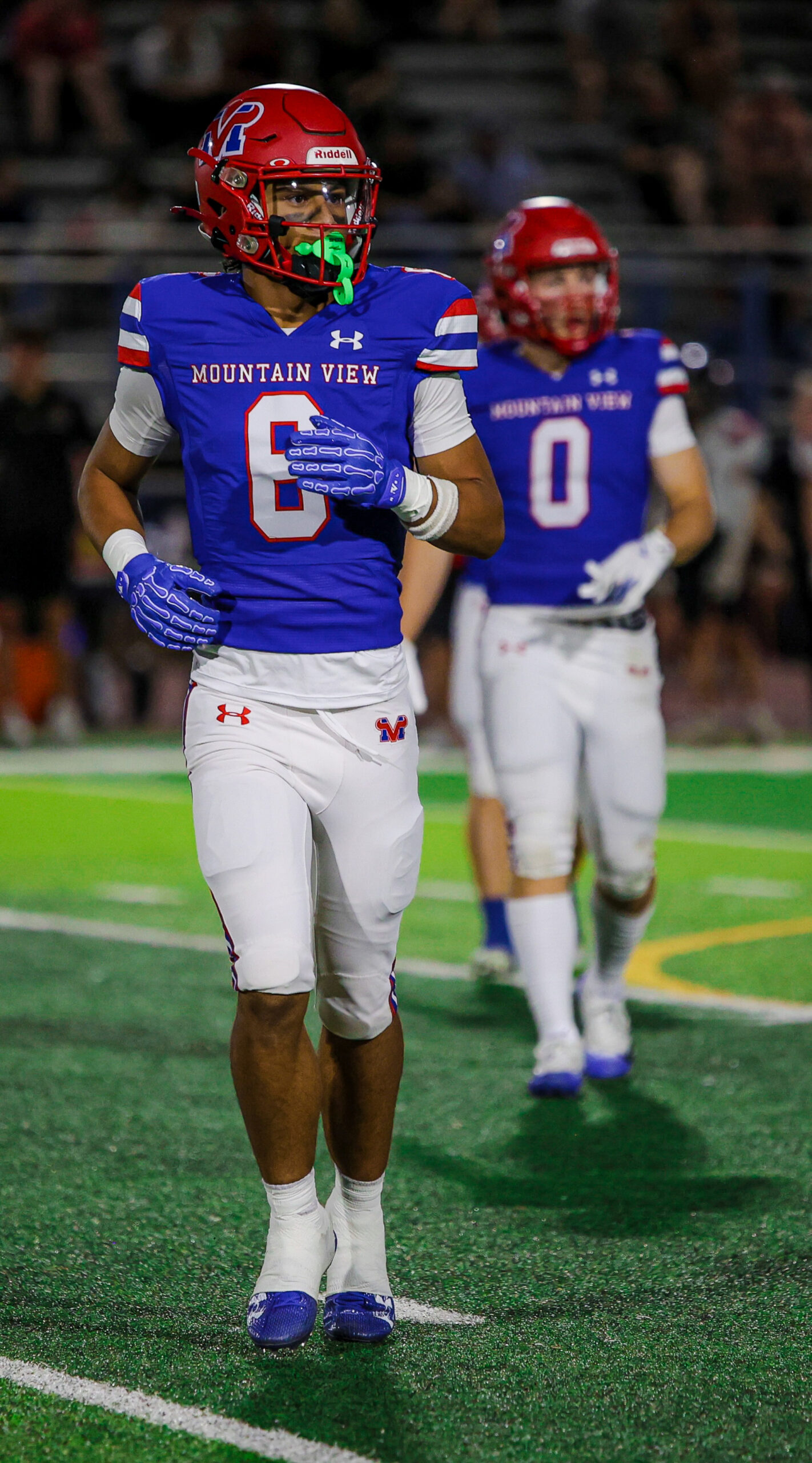 Mountain View Toro Football action photo